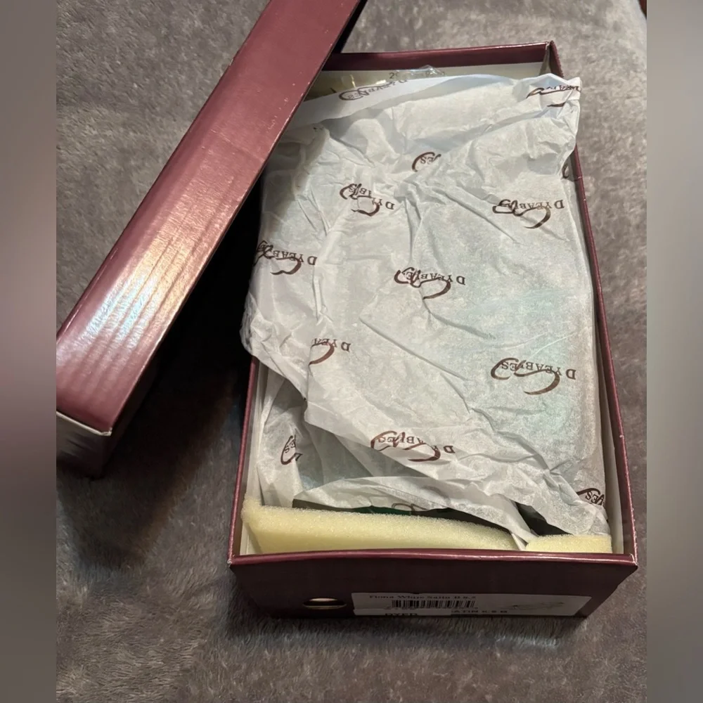 FIONA Dyeable Women's White Satin Low Kitten Heel Open Toe Sandals Style 46315 - Picture 7 of 9